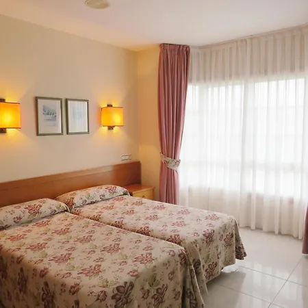La Lanzada Hotel