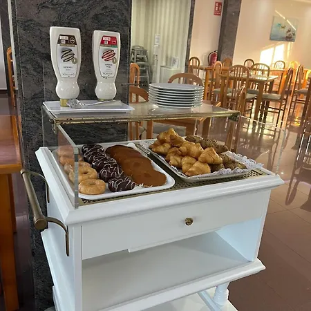 Hotel La Lanzada 2*