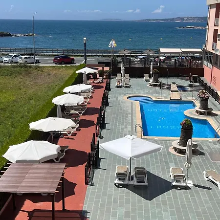 Hotel La Lanzada 2*
