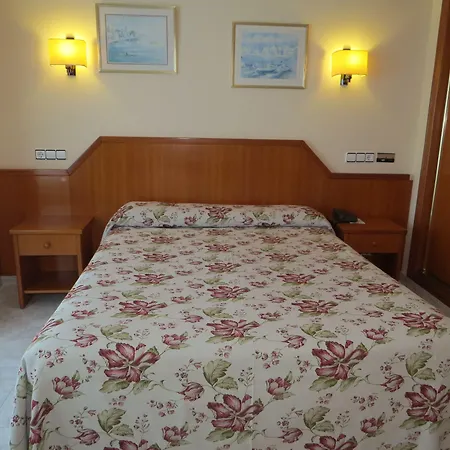 La Lanzada מלון 2*