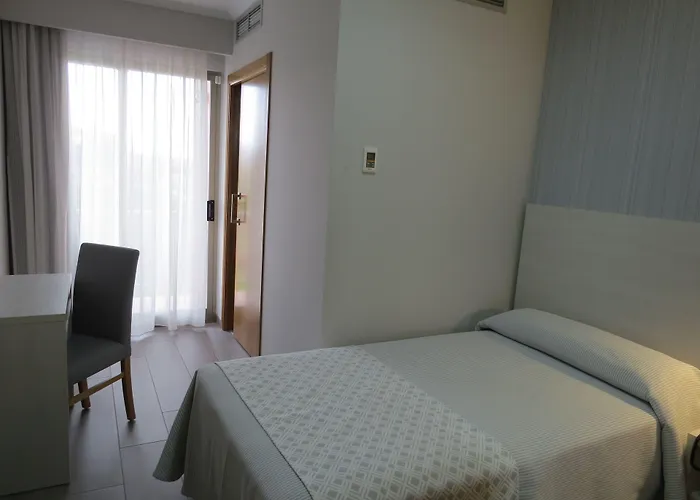 Hotel La Lanzada 2*