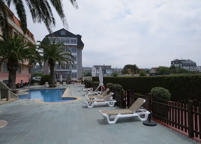La Lanzada Hotel