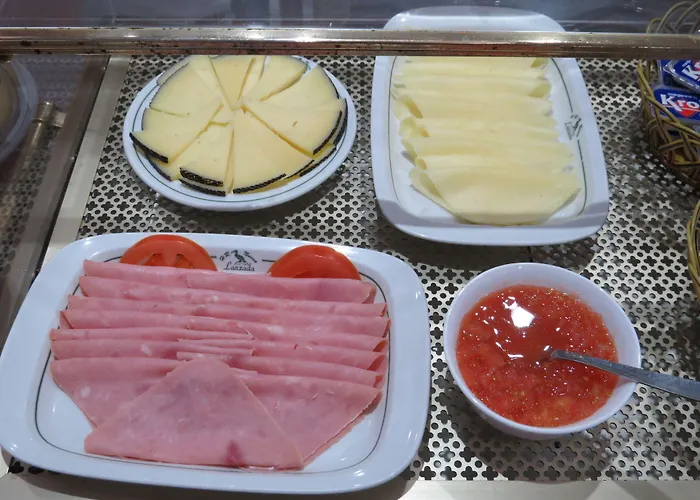 利尔瓦兰扎达酒店
